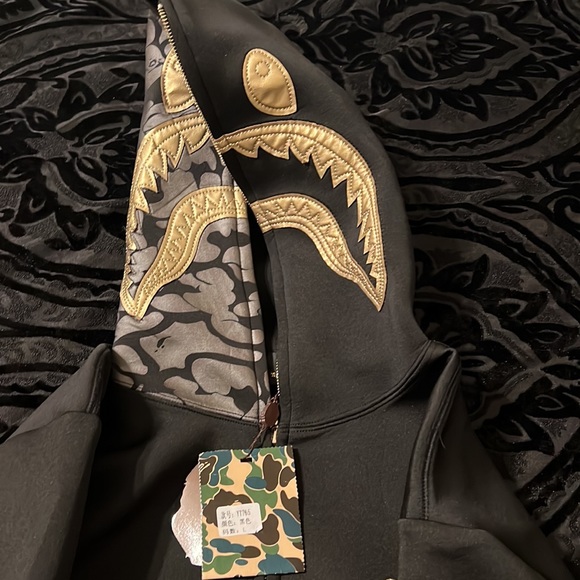 Bape Hoodie Travis Scott Edition - Picture 5 of 6